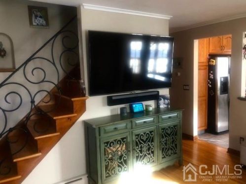 45 Glencourt Ave, Edison, NJ 08837-3331