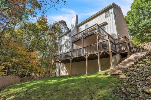1033 Alexander Run Pass, Buford GA  30518-5560 exterior