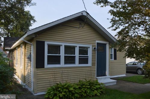 14 Brewer Ave, Blenheim, NJ 08012-4806