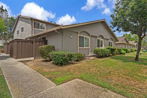 341 Rio Verde Pl, Milpitas, CA 95035-5281