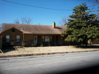 825 Central Ave, Miami, OK 74354-5619