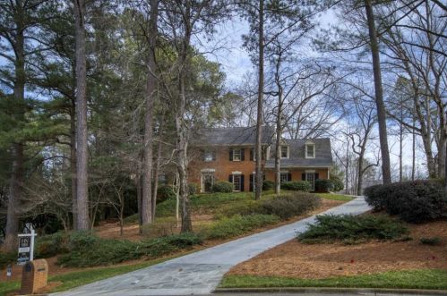 230 Cameron Ridge Dr, Atlanta, GA 30328-4709