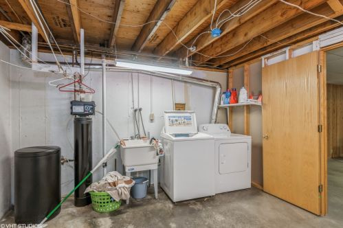 523 Lynn Ave, Sycamore IL  60178-3007 exterior