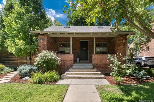 2509 Clermont St, Denver, CO 80207-3136