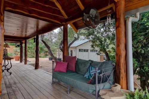 5808 Beacon Dr, Austin TX  78734-1416 exterior