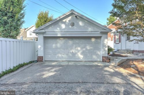167 Springettsbury Ave, York PA  17403-3143 exterior