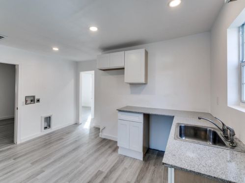 3623 Crump St, Fort Worth TX  76106-4423 exterior