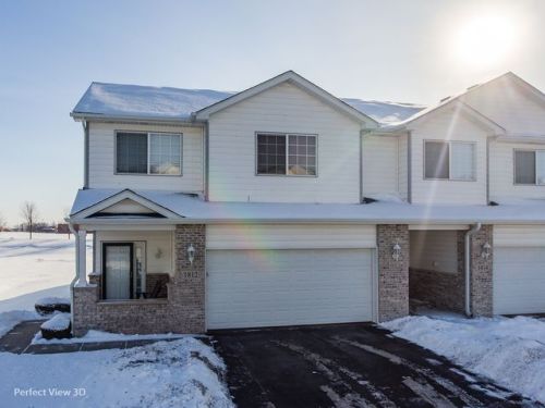 1812 Waters Edge Dr, Minooka, IL 60447-8265