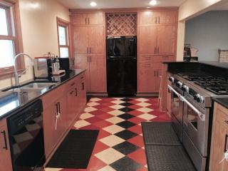 3559 Central Ave, Minneapolis MN  55418-1240 exterior