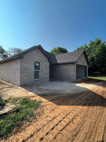 408 Jarvis St, Griffin, TX 75789-1002