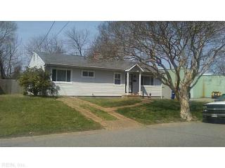1433 Gabriel Dr, Norfolk VA  23502-2145 exterior