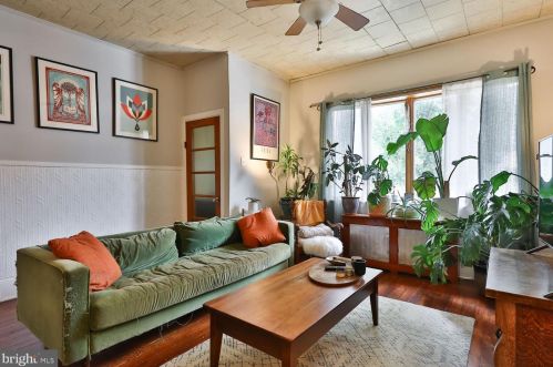 1943 12th St, Philadelphia PA  19148-2209 exterior