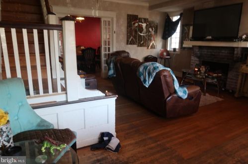 923 Fillmore St, Philadelphia PA  19124-2926 exterior