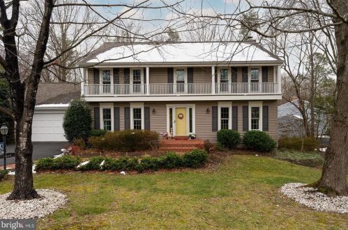 12537 Belfield Ct, Woodbridge, VA 22192-3305