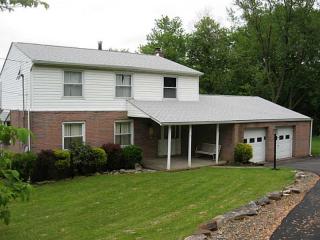 303 Taggart Dr, Greensburg, PA 15601-9137