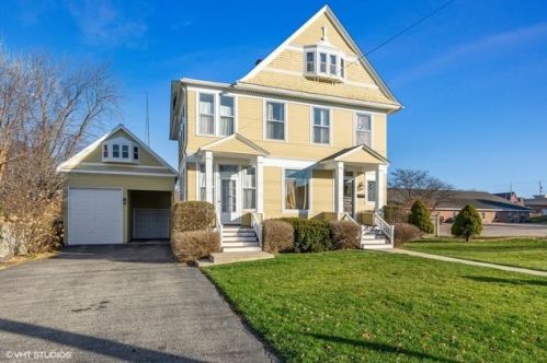 343 Grant St, Sycamore, IL 60178-1722