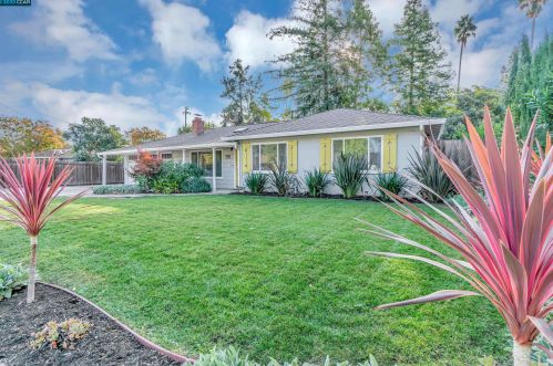 1980 Gilardy Dr, Concord CA  94518-3214 exterior