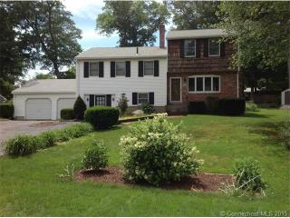 51 Northwood Dr, Waterbury, CT 06708-2921