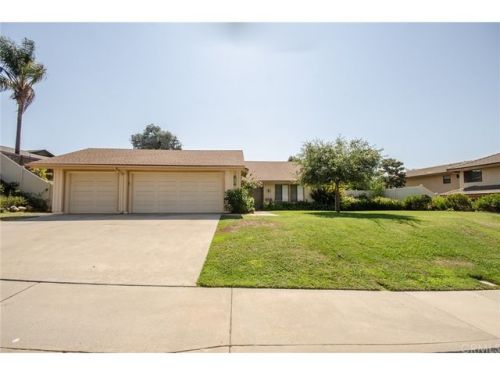 1543 Silverado Dr, Oceanside, CA 92057-4826
