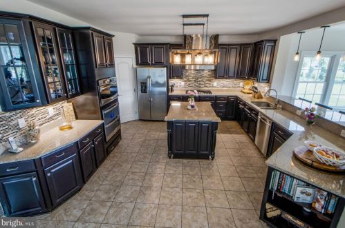 14838 Michele Dr, Glenelg, MD 21737-9416