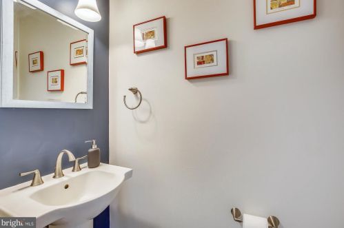 12704 Hammonton Rd, Silver Spring MD 20904-3563 exterior