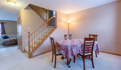 1065 Port Royal Rd, Pingree Grove IL  60140-9197 exterior