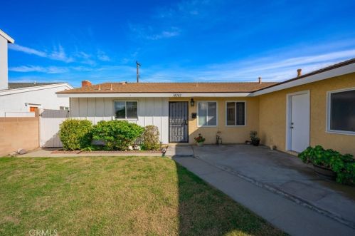 10282 Aurelia Ave, Cypress, CA 90630-4514