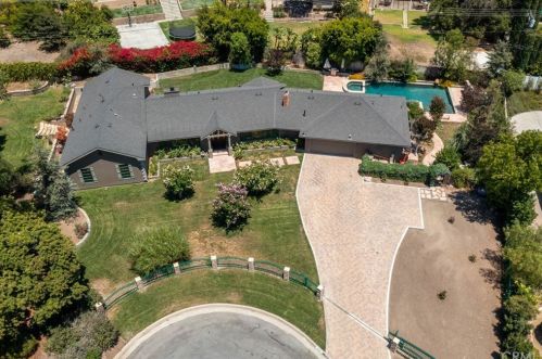 9606 El Braso Dr, Whittier, CA 90603-1304