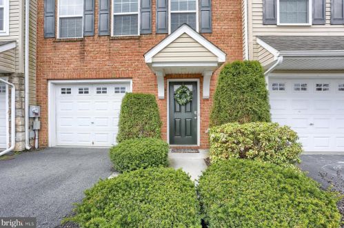 326 Sherman Ave, Carlisle, PA 17013-1680