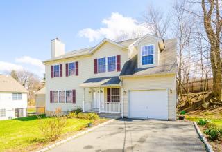 5 Foster Rd, Parsippany, NJ 07834-1232