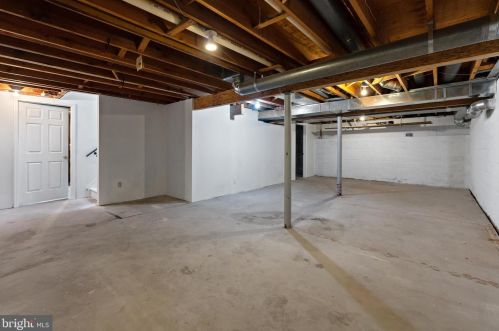 61 Andover Way, Trenton NJ  08610-1201 exterior