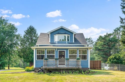 4825 Arnold Rd, Duluth, MN 55803-1351