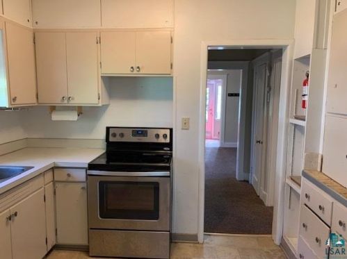 521 Sparkman Ave, Duluth, MN 55803-2149