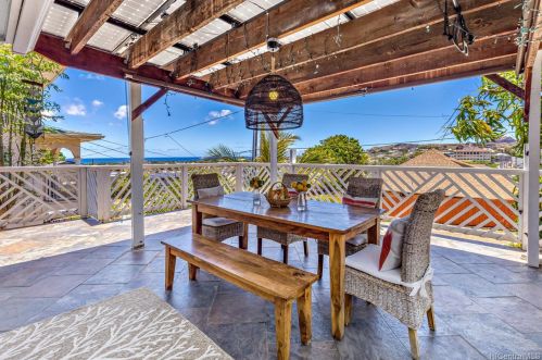 1401 Wilhelmina Rise, Honolulu, HI 96816-3222