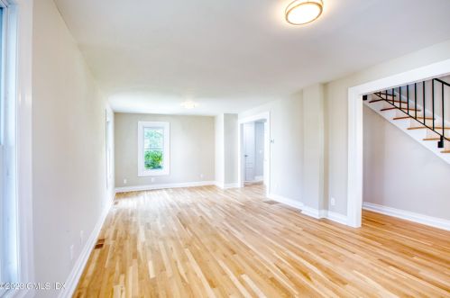 53 Mead Ave, Greenwich CT  06830-6812 exterior