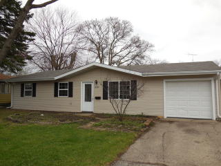 672 Minerva Ave, Lake Barrington, IL 60084