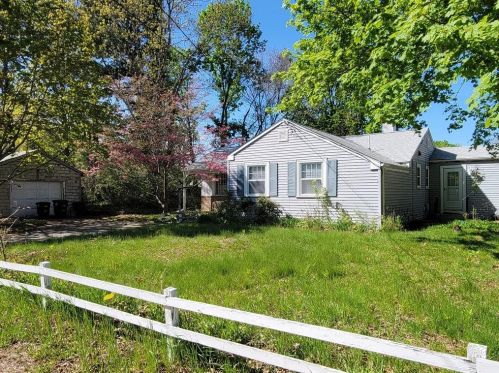 11 Rejane St, Coventry, RI 02816-4452
