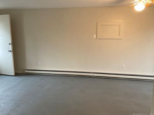 49 Iowa St, Torrington CT  06790-6232 exterior