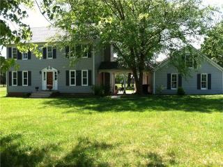 504 Twelve Oaks Rd, Tullahoma, TN 37388-4945