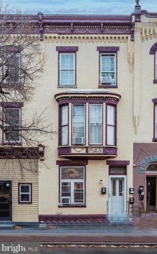 1323 Derry St, Harrisburg, PA 17104-3396
