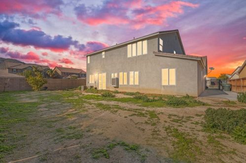 629 Peregrine Ln, San Jacinto, CA 92582-2722