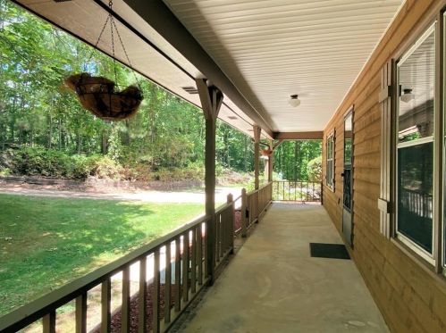 3675 Fairview Rd, Stockbridge, GA 30281-5418