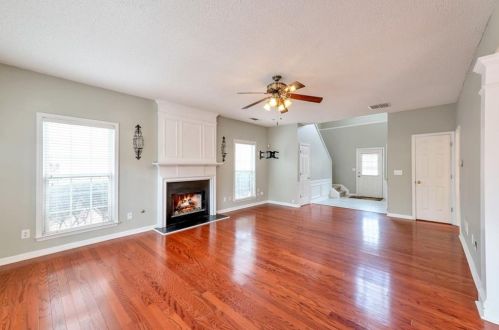 6010 Foxberry Ln, Roswell, GA 30075-6210