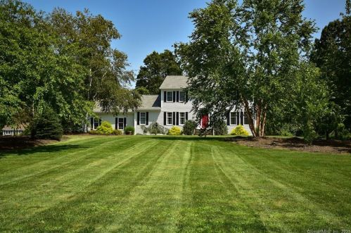 120 Newberry Rd, Wapping, CT 06074-3302