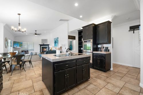 40107 Calle Breve, Temecula CA  92592-8692 exterior