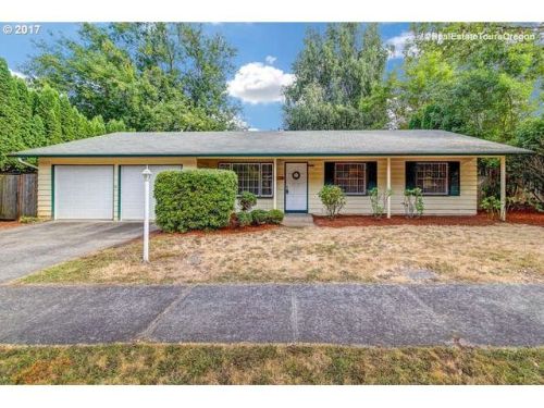 1515 8th St, Damascus OR  97030 exterior
