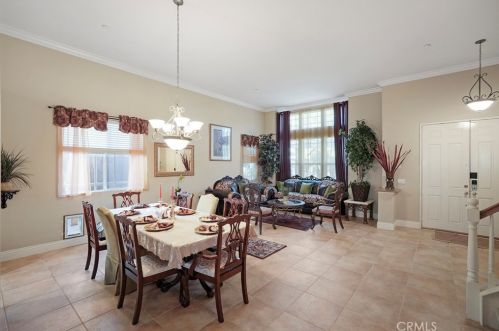 11364 Pondhurst Way, Riverside CA  92505-3471 exterior