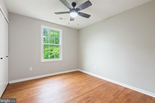 5464 Midship Ct, Springfield VA  22015-1912 exterior