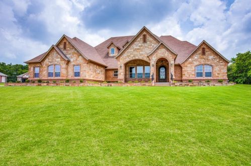 315 Covered Bridge Ct, Fort Worth, TX 76108-9636