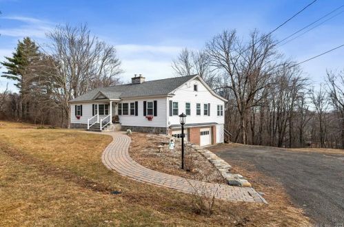 54 Trotta Ln, Morris, CT 06763-1512